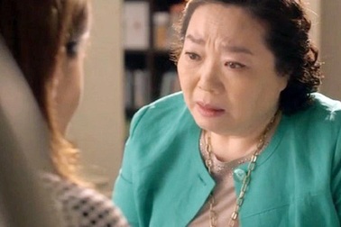 Mẹ chồng khổ tâm khi bị con dâu tố ích kỷ, khư khư "ôm" tiền