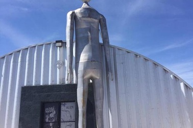 Chương trình bí mật của Lầu Năm Góc: Khám phá "bang UFO" Nevada