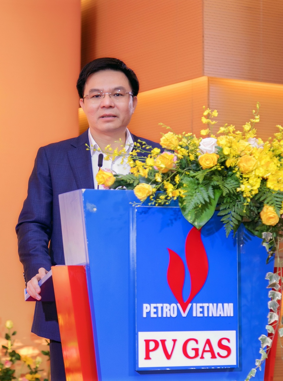 PV GAS tổ chức Lễ Công bố và trao quyết định bổ nhiệm cho một số cán bộ - 2 PV GAS tổ chức Lễ Công bố và trao quyết định bổ nhiệm cho một số cán bộ - 2