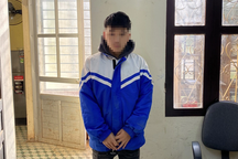 Thanh niên 18 tuổi tông gãy chân cảnh sát giao thông