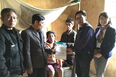 Gần 90 triệu đồng đến với hai hoàn cảnh bi đát ở xứ Nghệ