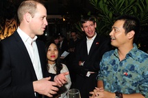 Hoàng tử Anh William gặp gỡ 50 người Việt trẻ