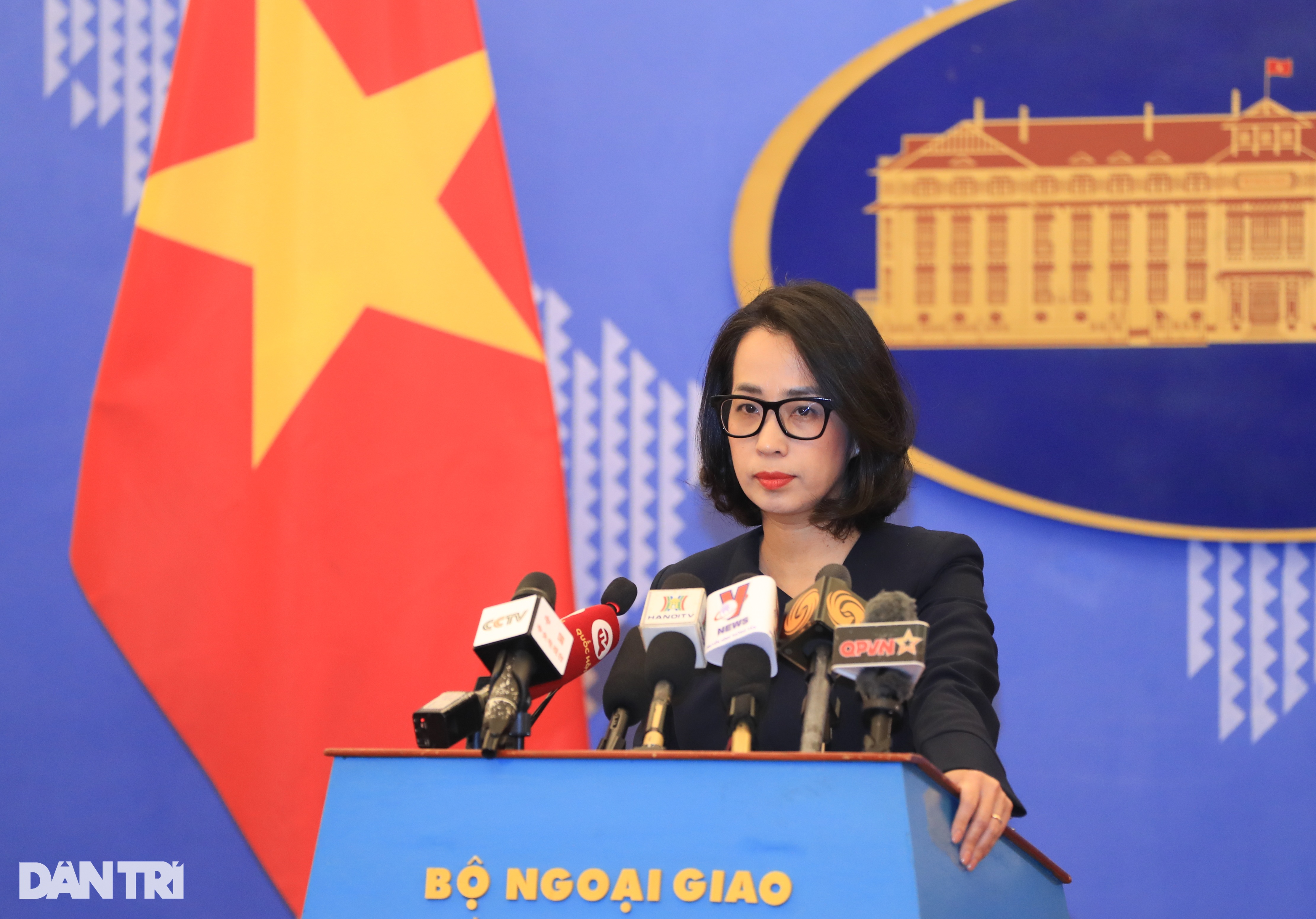 Việt Nam nói gì về bình luận kích động trên tài khoản của ông Hun Sen? - 1