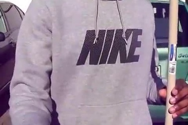 Mẹo chữa móp xe bằng...nước sôi