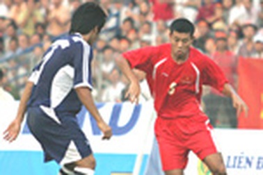 U21 Thái Lan làm loạn trên sân