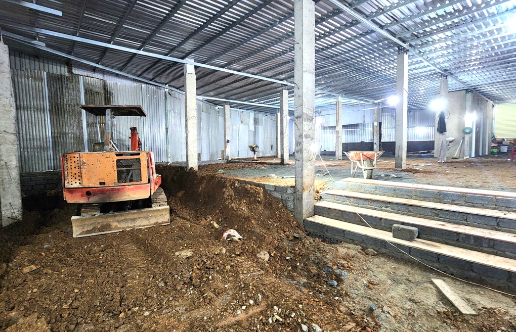 Lãnh đạo tỉnh Lâm Đồng yêu cầu xử lý công trình không phép trên đèo Bảo Lộc - 1 Lãnh đạo tỉnh Lâm Đồng yêu cầu xử lý công trình không phép trên đèo Bảo Lộc - 1