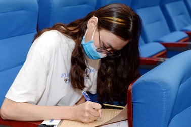 Dự báo điểm chuẩn trường ĐH Kinh tế quốc dân năm nay sẽ không tăng