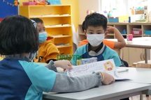 Dịch Covid-19 phức tạp: Nhiều địa phương cho học sinh nghỉ hết tháng 3