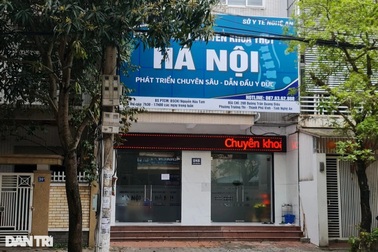 Phòng khám không phép "chặt chém" khách hàng