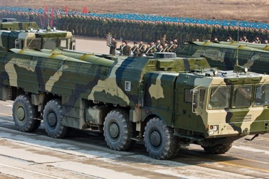 Tên lửa chiến thuật Iskander-M tham gia tập trận bắn đạn thật