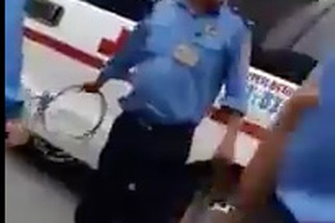 Vụ chặn xe cứu thương: Giám đốc bệnh viện Nhi xin lỗi toàn thể người dân