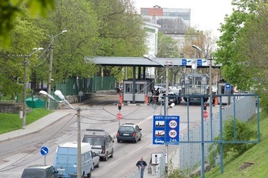 Estonia định xây tường rào dọc biên giới với Nga