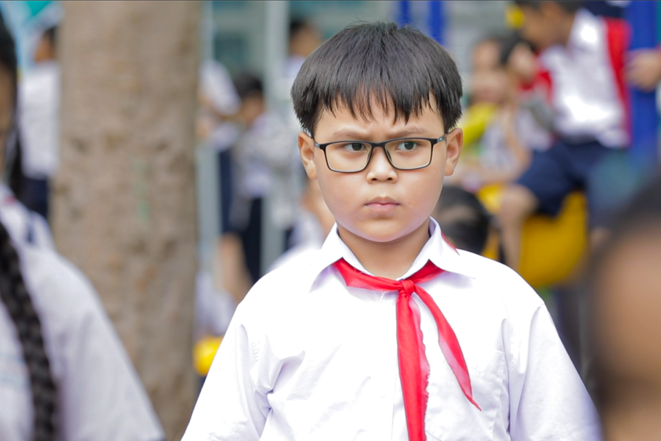 Phát sốt với loạt khoảnh khắc đáng yêu của bé cùng vũ điệu uống sữa - 6 Phát sốt với loạt khoảnh khắc đáng yêu của bé cùng vũ điệu uống sữa - 6