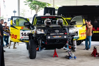 Hai tay đua Việt mang Toyota Tacoma sang Thái Lan tham gia giải đua rally - 3