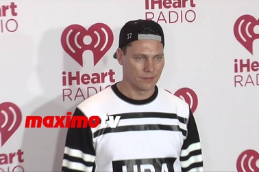 DJ Tiesto trẻ trung dự liên hoan âm nhạc iHeartRadio