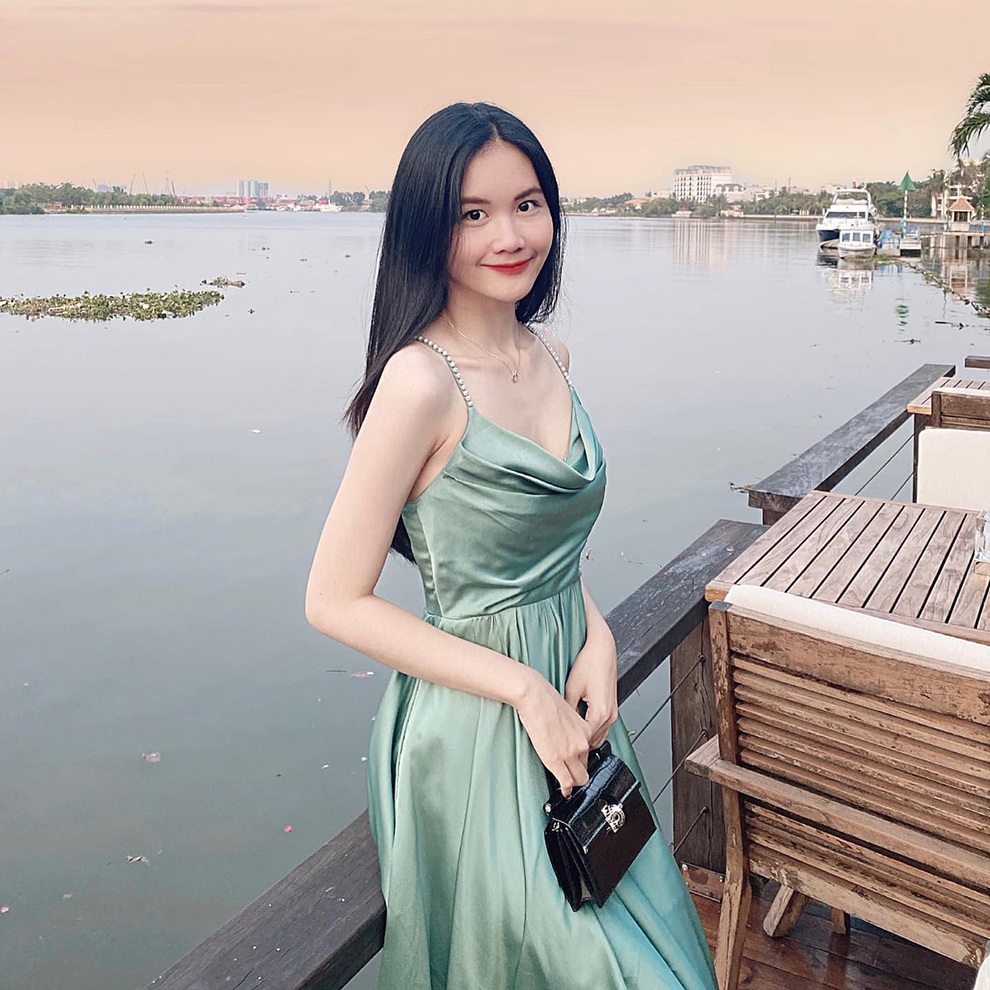 Nữ sinh cao 1m75 khoe mẹ trẻ đẹp như chị em song sinh - 4 Nữ sinh cao 1m75 khoe mẹ trẻ đẹp như chị em song sinh - 4