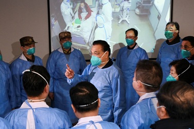 Trung Quốc cách chức, phạt 400 quan chức tắc trách trong xử lý dịch bệnh