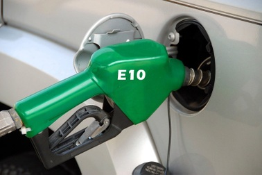 Xăng E10: Việt Nam sắp triển khai toàn quốc, thế giới đã tiến xa tới đâu?