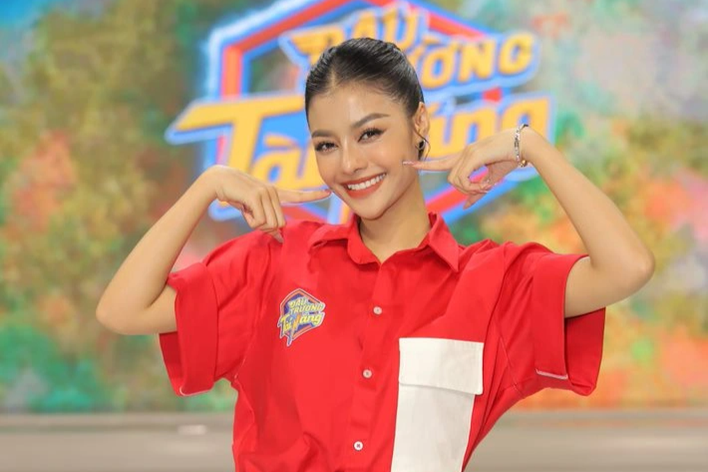 Á hậu Kiều Loan ngỡ ngàng khi đối đầu với các em nhỏ trên gameshow - 1 Á hậu Kiều Loan ngỡ ngàng khi đối đầu với các em nhỏ trên gameshow - 1