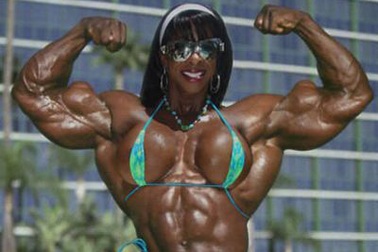 "Choáng" vì cơ bắp của nữ lực sĩ thể hình 