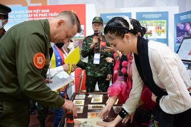 Điểm nhấn đẹp trong mắt bạn bè quốc tế