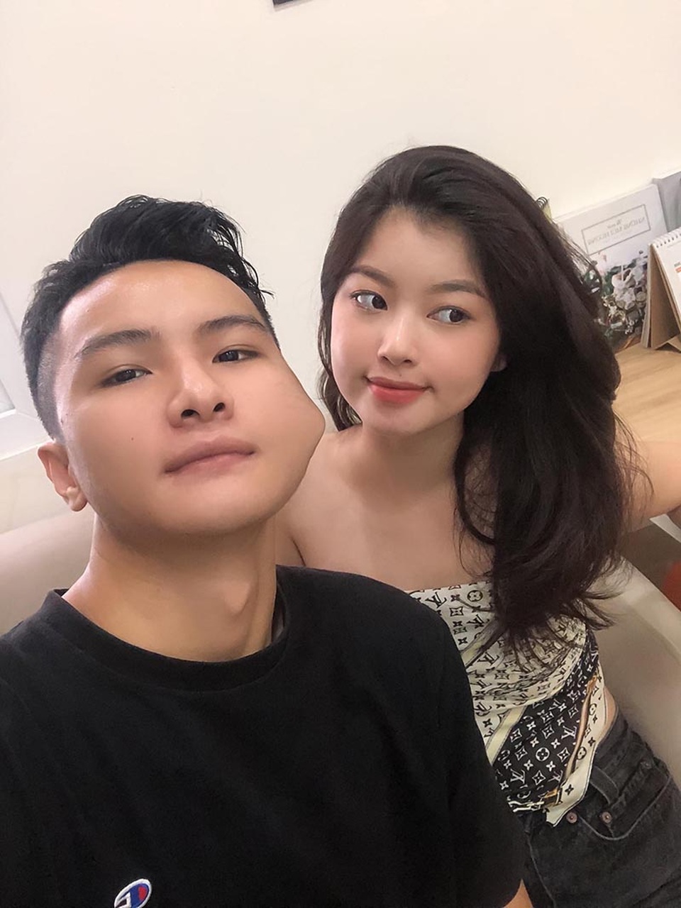 Dân mạng cười lăn với bộ ảnh “anh sao cũng được, miễn em đẹp” - 4 Dân mạng cười lăn với bộ ảnh “anh sao cũng được, miễn em đẹp” - 4