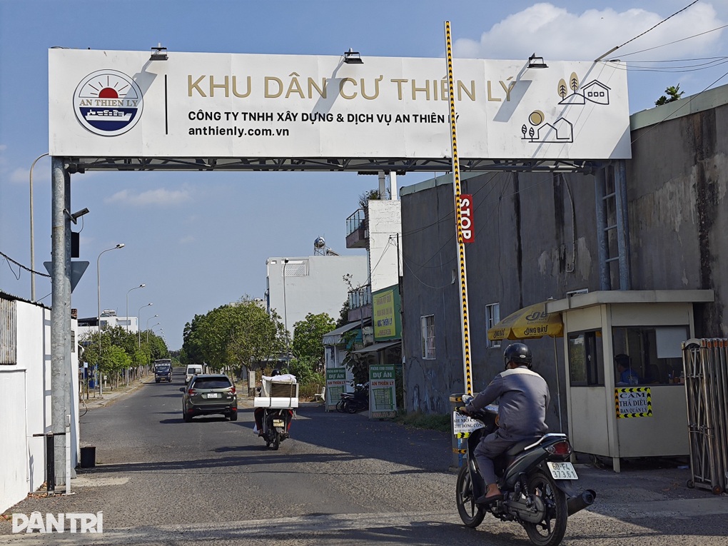 Đột nhập nhà dân, phá két sắt trộm khoảng 500 triệu đồng - 1 Đột nhập nhà dân, phá két sắt trộm khoảng 500 triệu đồng - 1
