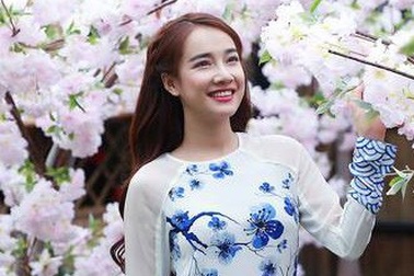 Nhã Phương xin lỗi BTC Mai Vàng vì scandal "cướp sóng" cầu hôn của Trường Giang