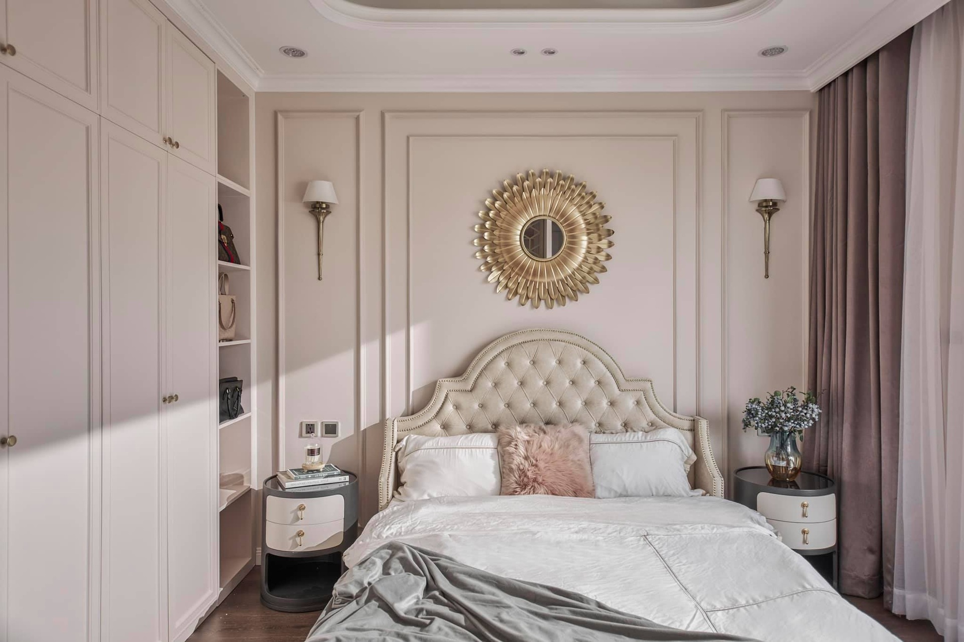 Căn biệt thự đẹp lung linh với nội thất màu Champagne, lạ mà cuốn hút - 13