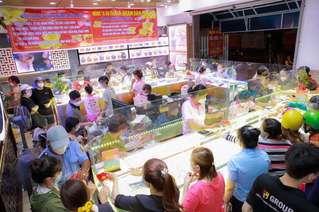 Lựa chọn trang sức cưới tại tiệm vàng Kim Hạnh 2 - 1 Lựa chọn trang sức cưới tại tiệm vàng Kim Hạnh 2 - 1
