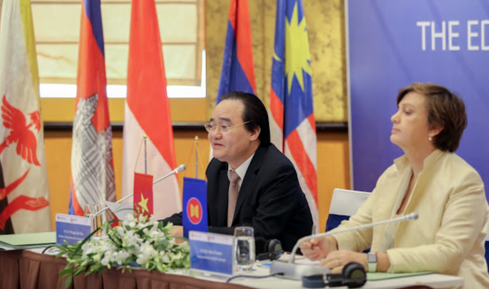 Các Bộ trưởng Giáo dục ASEAN tuyên bố nỗ lực xóa mù công nghệ cho học sinh - 4 Các Bộ trưởng Giáo dục ASEAN tuyên bố nỗ lực xóa mù công nghệ cho học sinh - 4