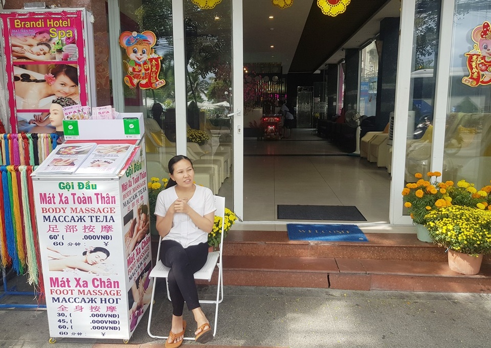 Khánh Hòa: Tái cơ cấu thị trường khách quốc tế sau “khủng hoảng” khách Trung Quốc - 2 Khánh Hòa: Tái cơ cấu thị trường khách quốc tế sau “khủng hoảng” khách Trung Quốc - 2