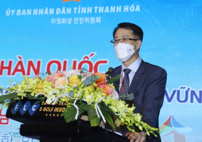 Ông Lee Jong Seob, Chủ tịch Cơ quan Xúc tiến Thương mại và Đầu tư Hàn Quốc (KOTRA) tại khu vực Đông Nam Á và Châu Đại Dương phát biểu tại hội nghị