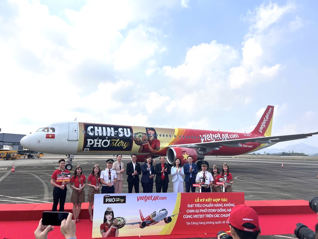 Vietjet và Masan Consumer hợp tác mang hương vị phở truyền thống lên chuyến bay - 1 Vietjet và Masan Consumer hợp tác mang hương vị phở truyền thống lên chuyến bay - 1