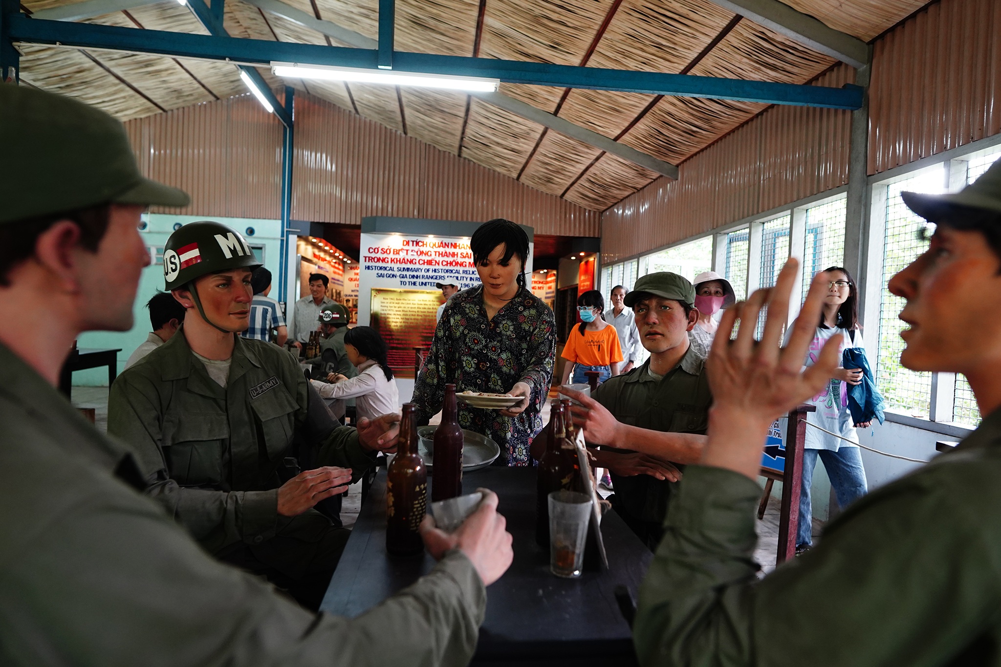 Nhân chứng sống kể cách hoạt động của biệt động Sài Gòn ngay trước mắt địch - 11 Nhân chứng sống kể cách hoạt động của biệt động Sài Gòn ngay trước mắt địch - 11
