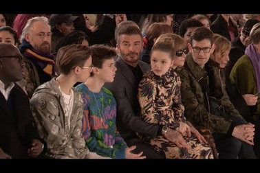 Harper Beckham tham dự tuần lễ thời trang London