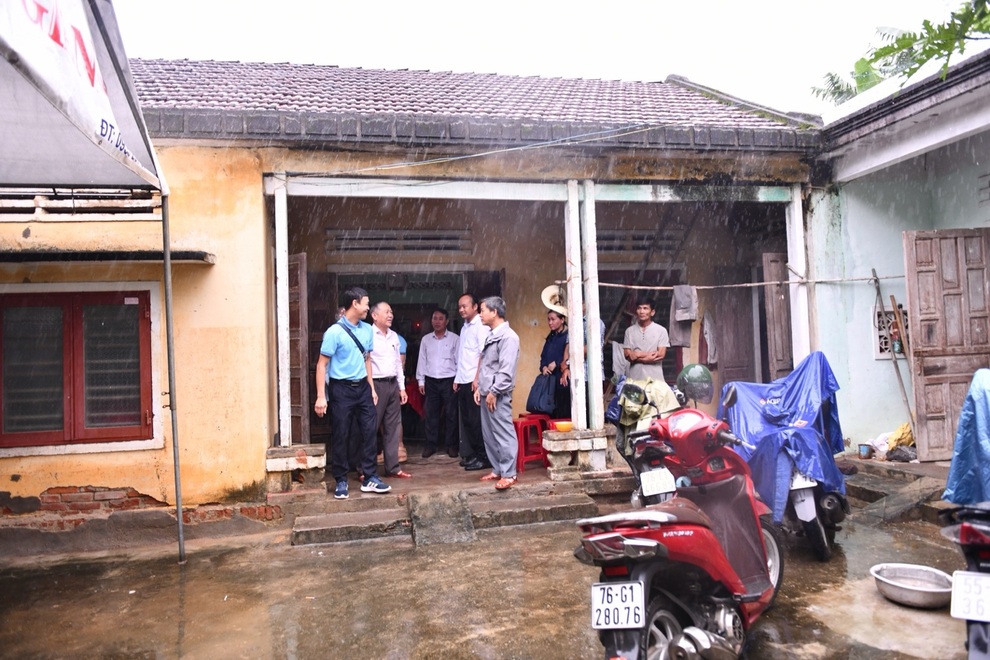 Cán bộ Nhà máy lọc dầu Dung Quất chung tay xây dựng mái ấm cho hộ khó khăn - 3