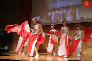 Tết Việt sớm ấm áp của DHS Việt giữa lòng Tokyo lạnh giá