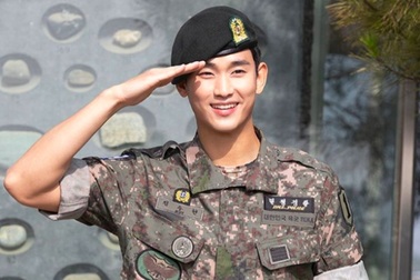 Tài tử “Vì sao đưa anh đến” Kim Soo Hyun hé lộ kế hoạch sau xuất ngũ