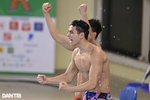 Các kình ngư Việt Nam nói gì sau cú sốc trên đường đua xanh SEA Games?