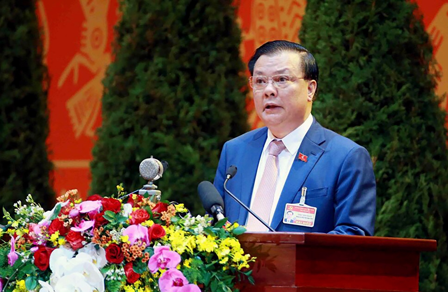 Bộ trưởng Đinh Tiến Dũng: Năm 2021 tiếp tục giải cứu, phục hồi nền kinh tế - 1 Bộ trưởng Đinh Tiến Dũng: Năm 2021 tiếp tục giải cứu, phục hồi nền kinh tế - 1