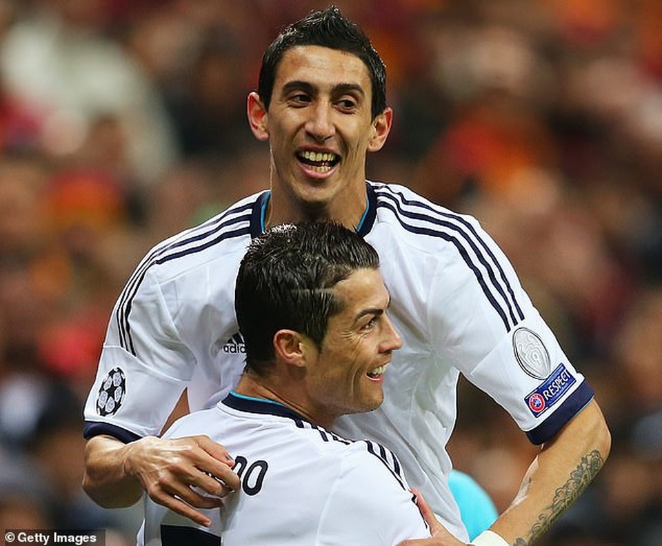 Trước Suarez, những ngôi sao nào từng là đồng đội của C.Ronaldo lẫn Messi? - 5 Trước Suarez, những ngôi sao nào từng là đồng đội của C.Ronaldo lẫn Messi? - 5