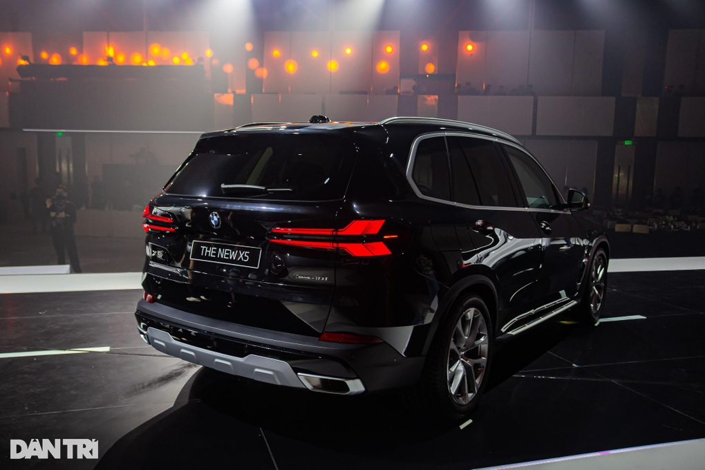 Giá từ 3,9 tỷ đồng, BMW X5 2024 được lắp ráp tại Việt Nam có gì? - 6 Giá từ 3,9 tỷ đồng, BMW X5 2024 được lắp ráp tại Việt Nam có gì? - 6