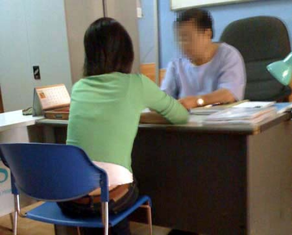 Đau lòng những người mẹ trẻ bỏ rơi bé sơ sinh nơi hố ga, thùng rác - 2 Đau lòng những người mẹ trẻ bỏ rơi bé sơ sinh nơi hố ga, thùng rác - 2