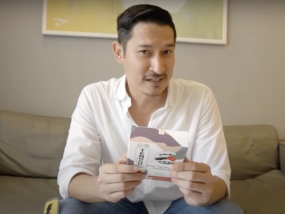 Diễn viên Huy Khánh bật mí cho cánh mày râu bí kíp gần “cô Vợ” trong khi tránh “cô Vy” - 4 Diễn viên Huy Khánh bật mí cho cánh mày râu bí kíp gần “cô Vợ” trong khi tránh “cô Vy” - 4