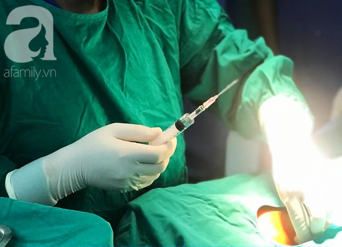Mẹ hốt hoảng khi thấy con trai 5 tuổi cầm thanh sắt chạy đi chơi thì bị đâm xuyên hốc mắt lên đến não - Ảnh 7. Mẹ hốt hoảng khi thấy con trai 5 tuổi cầm thanh sắt chạy đi chơi thì bị đâm xuyên hốc mắt lên đến não - Ảnh 7.