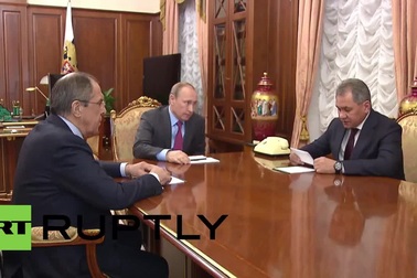 Tổng thống Putin bất ngờ ra lệnh rút quân khỏi Syria