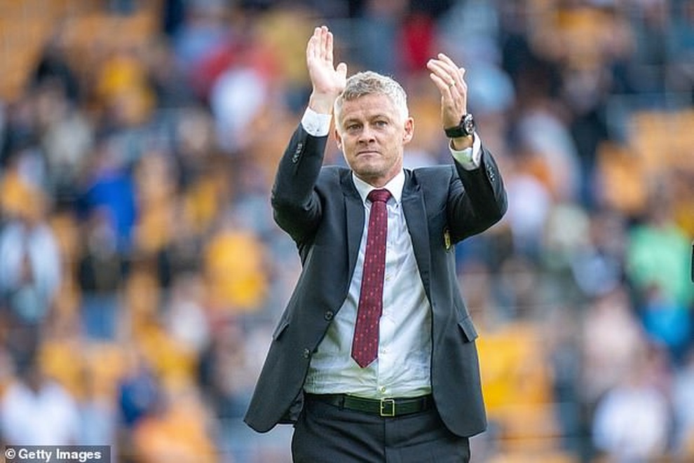 Rooney tiết lộ về sức ép của HLV Solskjaer khi Man Utd mua C.Ronaldo - 1 Rooney tiết lộ về sức ép của HLV Solskjaer khi Man Utd mua C.Ronaldo - 1