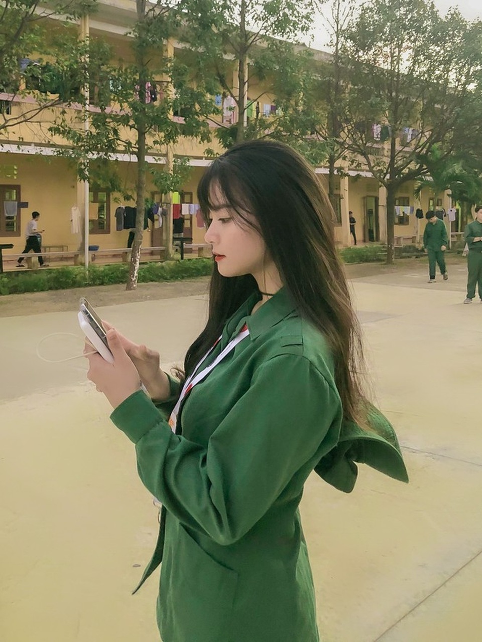 Ngắm bộ ảnh “ngọt ngào” vạn người mê của cô gái gốc Huế - 4 Ngắm bộ ảnh “ngọt ngào” vạn người mê của cô gái gốc Huế - 4