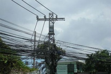 TPHCM: Trụ điện sẽ dùng chung